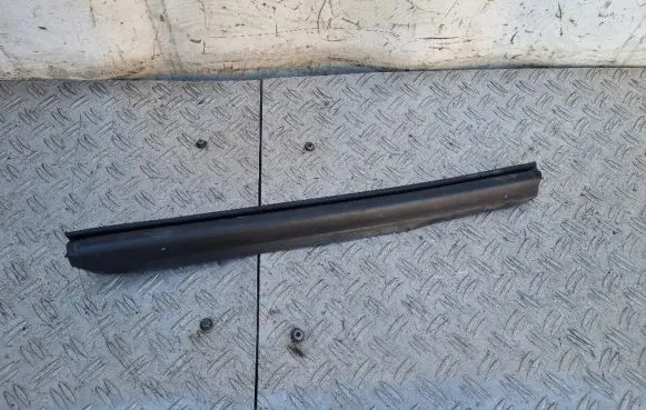 Volvo C70 Sunroof sealing rubber 30787919 E038206J 9212373