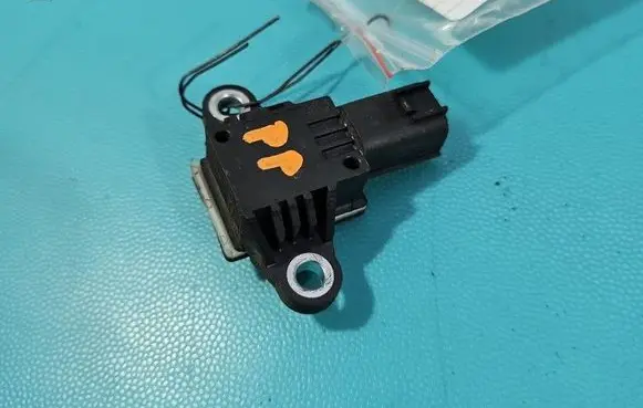 Isuzu D-Max Fuel cut-off switch 898146939Y IMPRK1535268