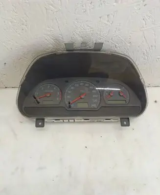 Volvo S40, V40 Speedometer (instrument cluster) 30889706 0CW42D3 0CV42D3