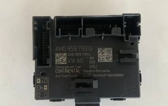 Audi Q7 4M Door control unit/module 4M0959792G 4M0959792C