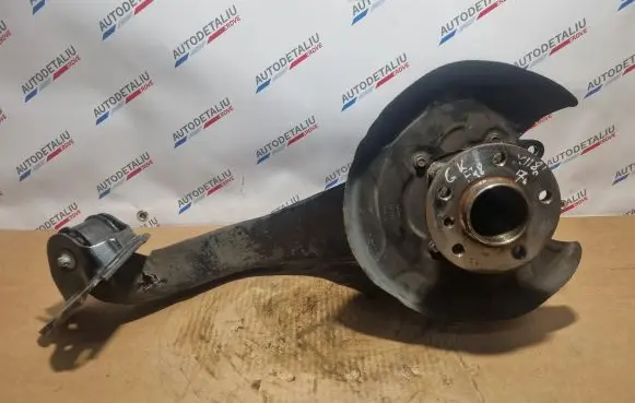 BMW 2 F45 Rear wheel hub spindle/knuckle 6851579 8842879