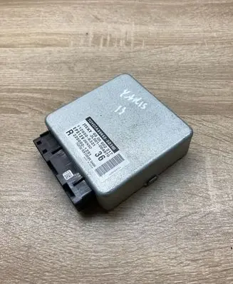 Toyota Yaris Power steering control unit/module 896500D360 2250001251