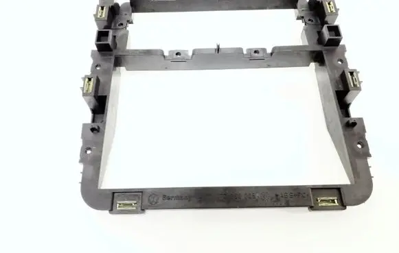 Volkswagen Touran I Radio/GPS head unit trim 1T0858005A