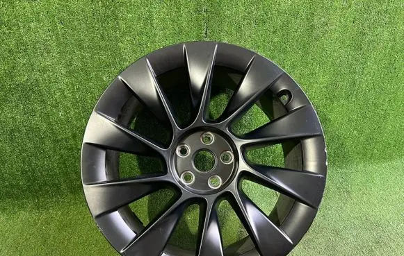 Tesla Model Y R20 alloy rim 118822300B
