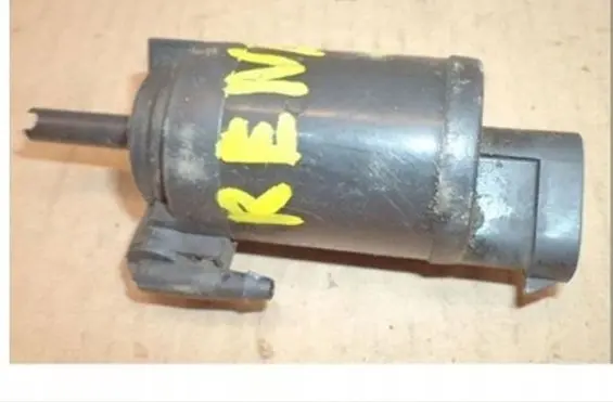 Renault 19 Windscreen/windshield washer pump