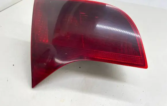 Audi A4 S4 B7 8E 8H Tailgate rear/tail lights 8E9945093