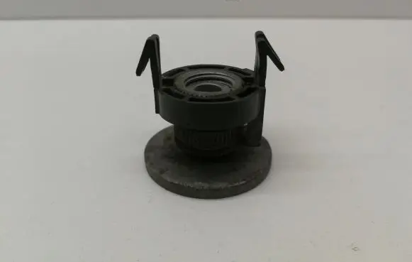 Headlight/headlamp mounting bracket