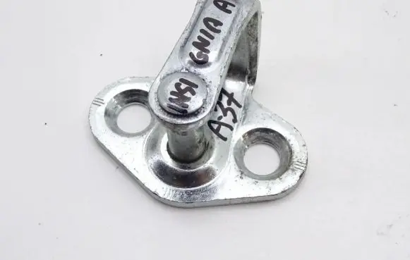 Opel Insignia A Rear door lock loop/hook striker 