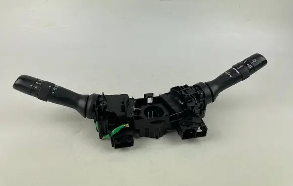 Wiper turn signal indicator stalk/switch