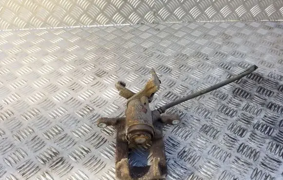 Opel Zafira C Rear brake caliper
