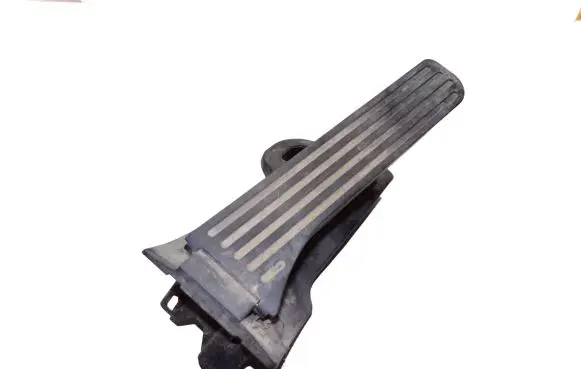Volkswagen Caddy Accelerator throttle pedal 65104100