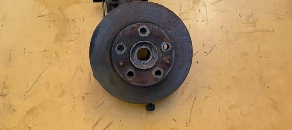 Fiat Ducato Front wheel hub spindle knuckle 1336633080