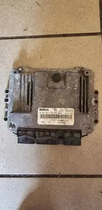 Renault Espace - Grand espace IV Engine control unit/module 0281011724