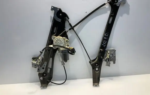 Mercedes-Benz CLS C219 Front door window regulator with motor A2197201046 2197201046
