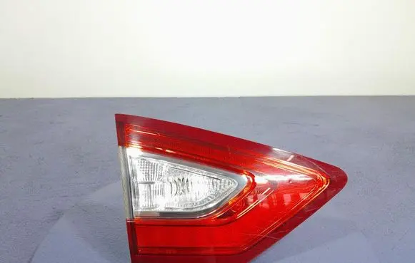 Ford Mondeo MK I Rear/tail lights CD-391DLL-LH