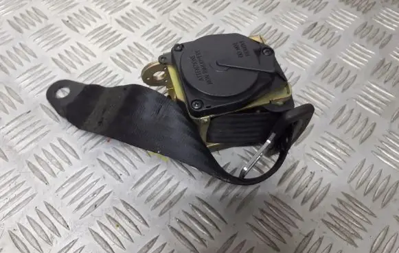 Alfa Romeo 156 Rear seatbelt