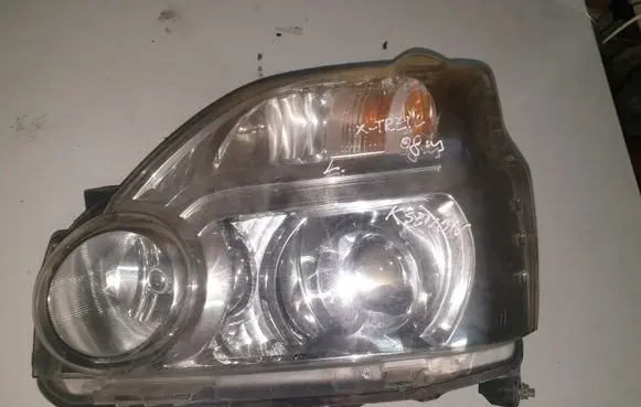 Nissan X-Trail T30 Headlight/headlamp NZMNS111LBNA