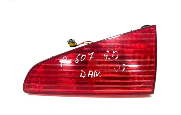 Peugeot 607 Tailgate rear/tail lights 2543D