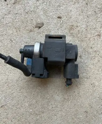 Audi A6 S6 C6 4F Turbo solenoid valve 059906629A 4252444