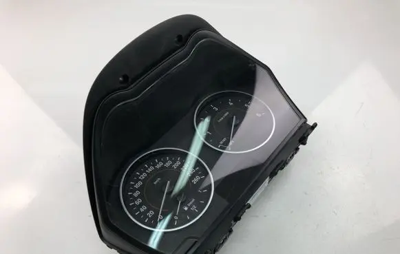 BMW 1 F20 F21 Speedometer (instrument cluster) 9232891