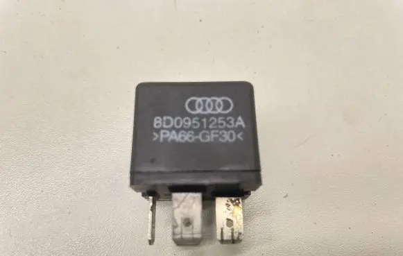 Audi A4 S4 B7 8E 8H Other relay 8D0951253A