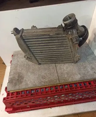 Audi A8 S8 D3 4E Intercooler radiator 4E0145806B