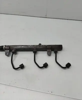 Mercedes-Benz E W211 Fuel main line pipe A6420700695 10050020