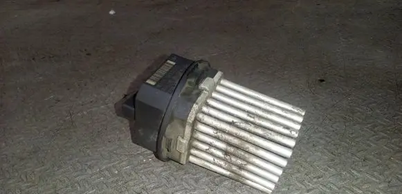Citroen C5 Heater blower motor/fan resistor 5HL00894104