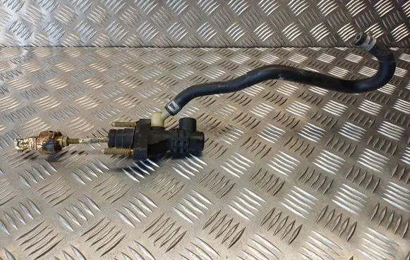 Toyota Corolla Verso E121 Clutch master cylinder 314340F020