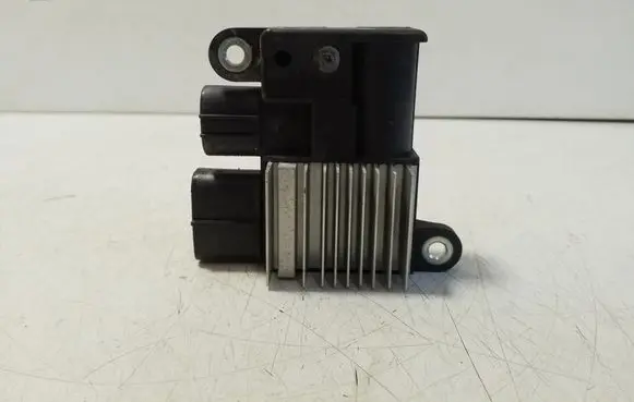 Toyota Yaris Cross Coolant fan relay 89257K0020