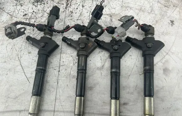Lexus IS 220D-250-350 Fuel injectors set 2367026011