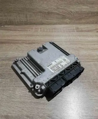 Toyota Yaris Engine control unit/module ECU 0281012517 896610D450