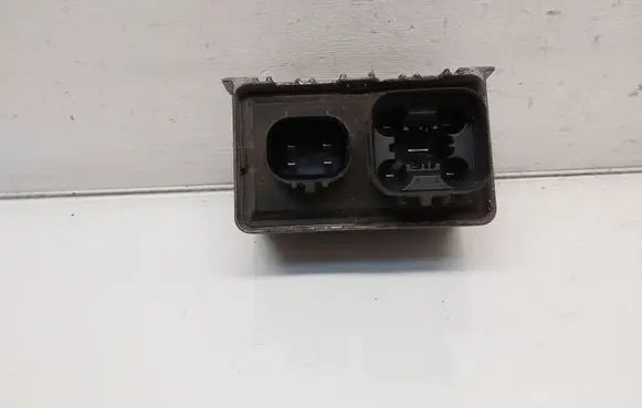 Glow plug pre-heat relay
