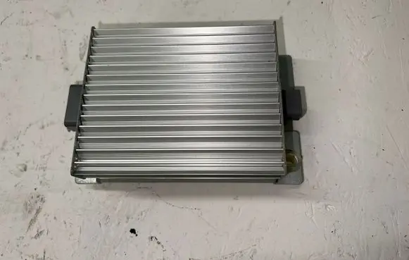 Ford Mustang V Sound amplifier S69GA