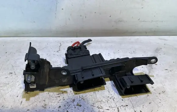 BMW 5 G60 G61 Battery relay fuse 5A09A4302 30000502709 P010123024