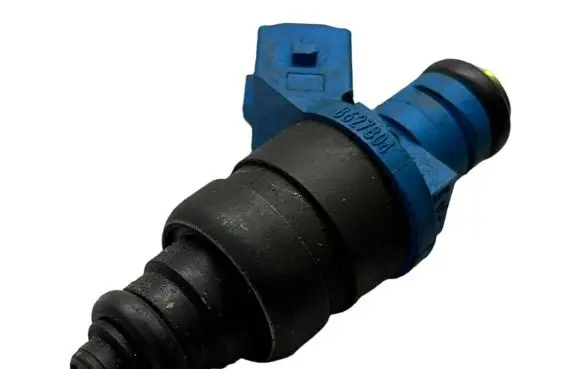 Volvo S40, V40 Fuel injector 8627804