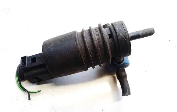Audi A4 S4 B5 8D Windscreen/windshield washer pump 1j0973722