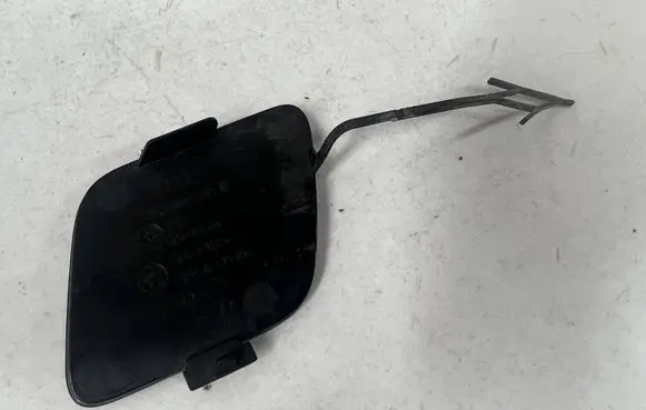 Audi A4 S4 B8 8K Front tow hook cap/cover 8k0807241e