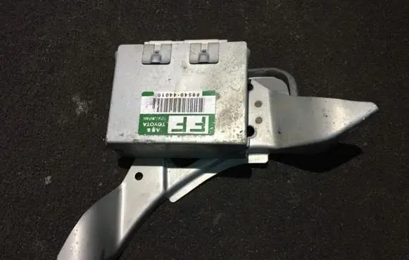 Toyota Picnic ABS control unit/module 8954044010