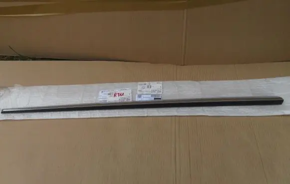 Mercedes-Benz EQE v295 Front door trim (molding) A2956900501