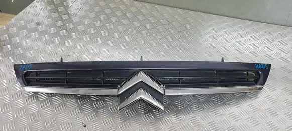 Citroen C8 Front bumper upper radiator grill 1401075177 2004575 2005074