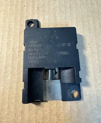 BMW X5 E70 Antenna control unit 84506928461 10819610 91229004