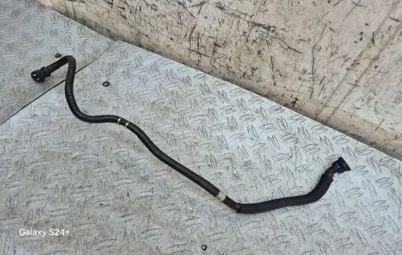 BMW 3 F30 F35 F31 Vacuum line/pipe/hose 8608036 11668608036