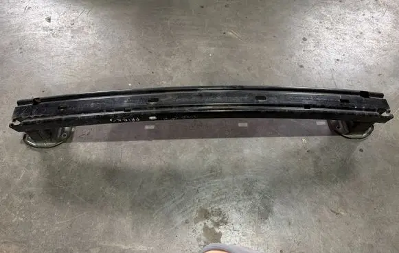 Nissan Juke I F15 Front bumper cross member