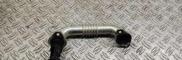 Engine coolant pipe/hose