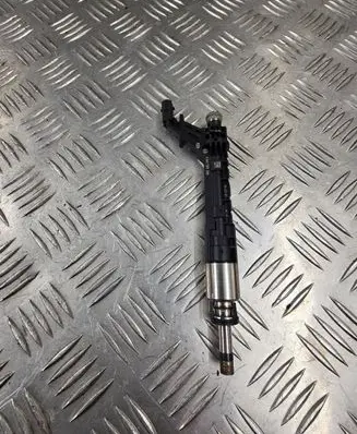 Audi A4 S4 B9 Fuel injector 06M906036K