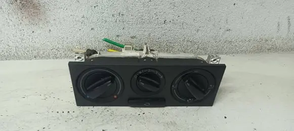 Volkswagen Golf IV Climate control unit