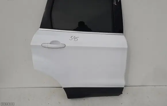 Ford Kuga II Rear door