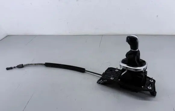 Volkswagen Touran II Gear shifter/selector 1T2713025AM 10007242500 00173805S