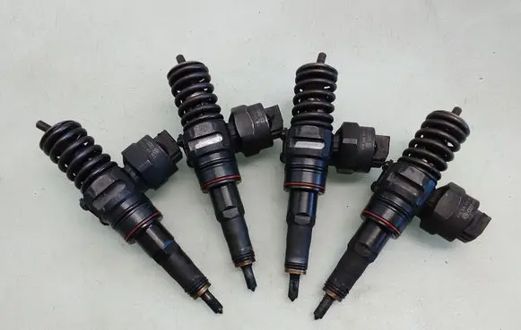 Ford Galaxy Fuel injectors set 038130073AC